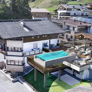 The Poolhouse Boutique Saalbach-Hinterglemm